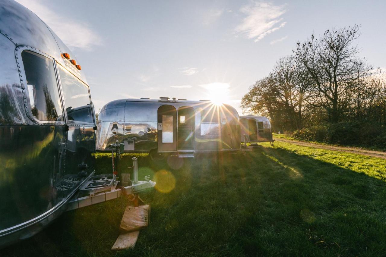 Silver Airstream Glamping & Rental Chichester Eksteriør billede