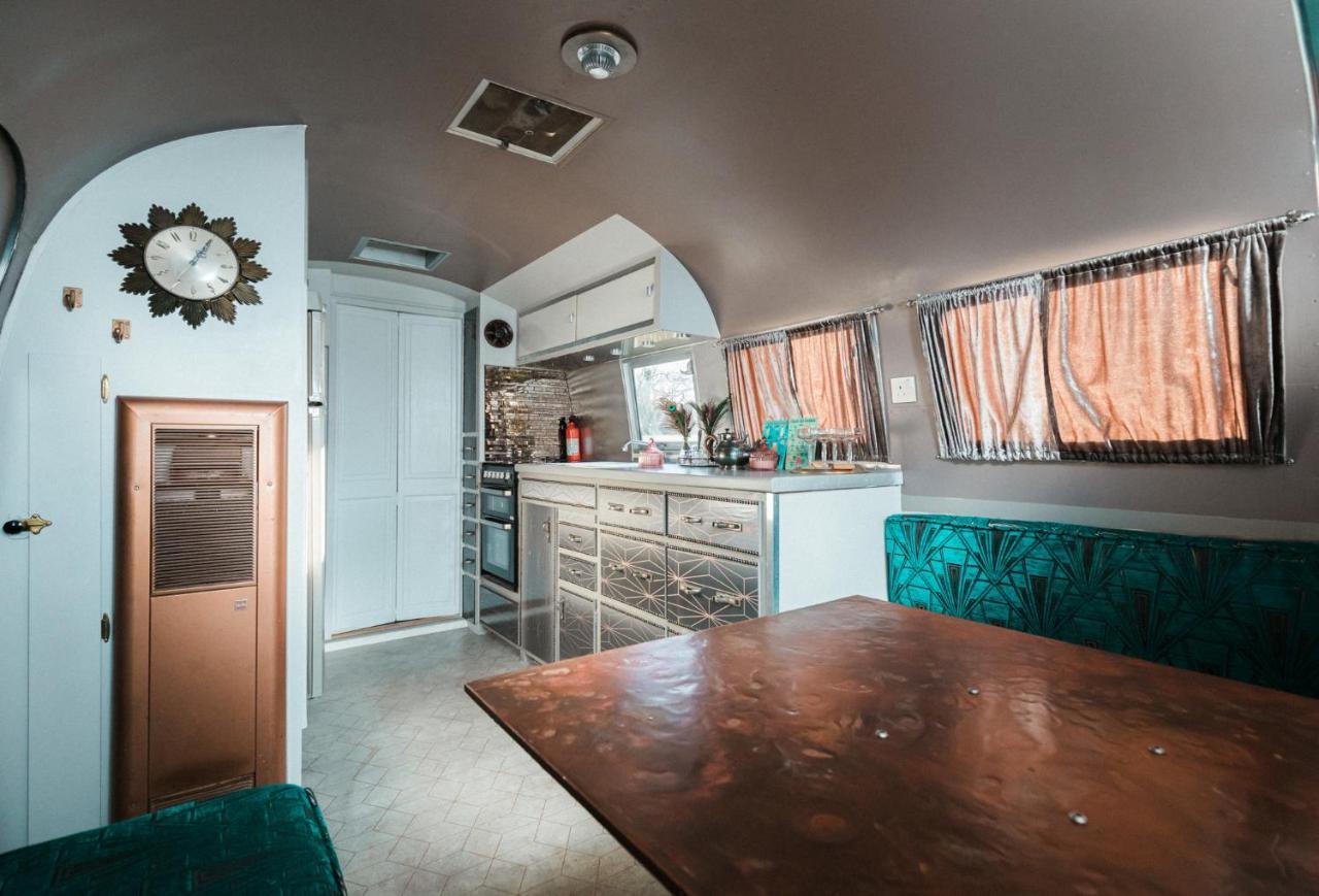 Silver Airstream Glamping & Rental Chichester Eksteriør billede