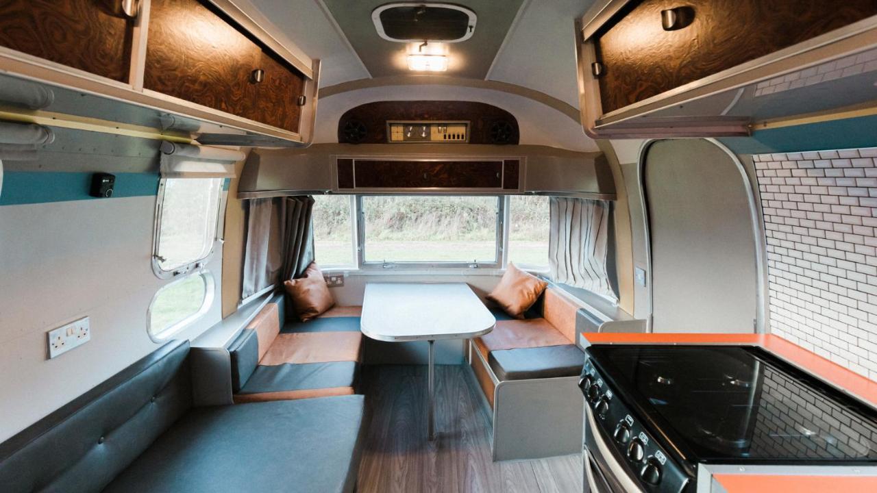 Silver Airstream Glamping & Rental Chichester Eksteriør billede