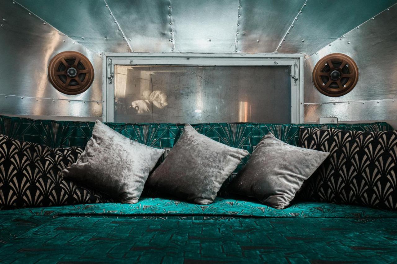Silver Airstream Glamping & Rental Chichester Eksteriør billede