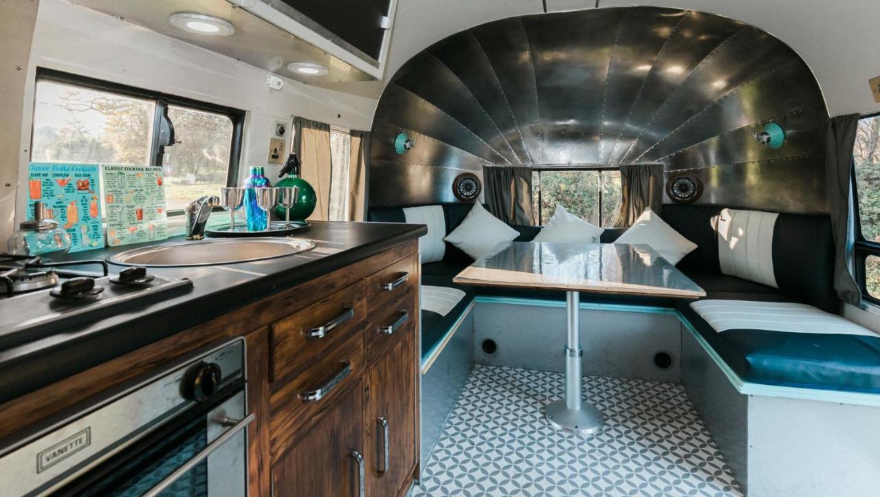 Silver Airstream Glamping & Rental Chichester Eksteriør billede