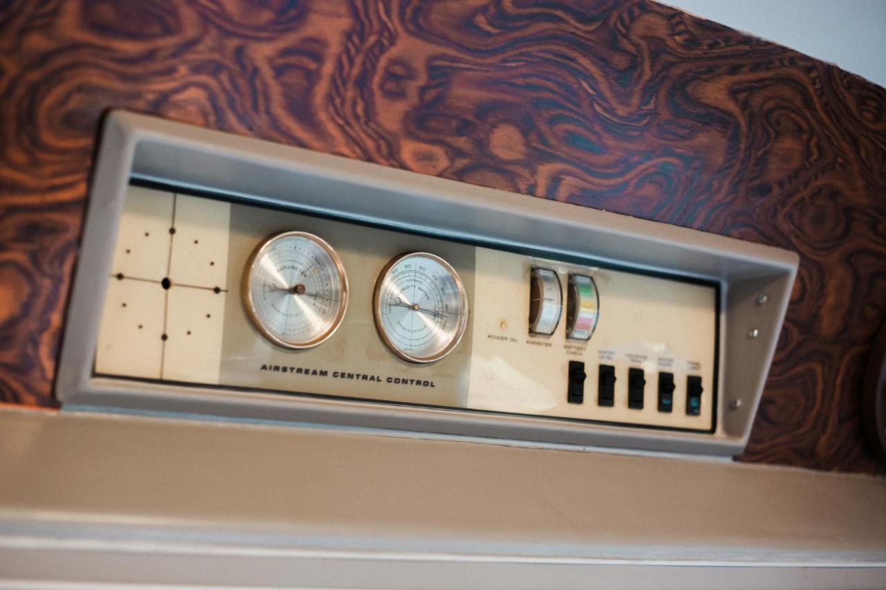 Silver Airstream Glamping & Rental Chichester Eksteriør billede
