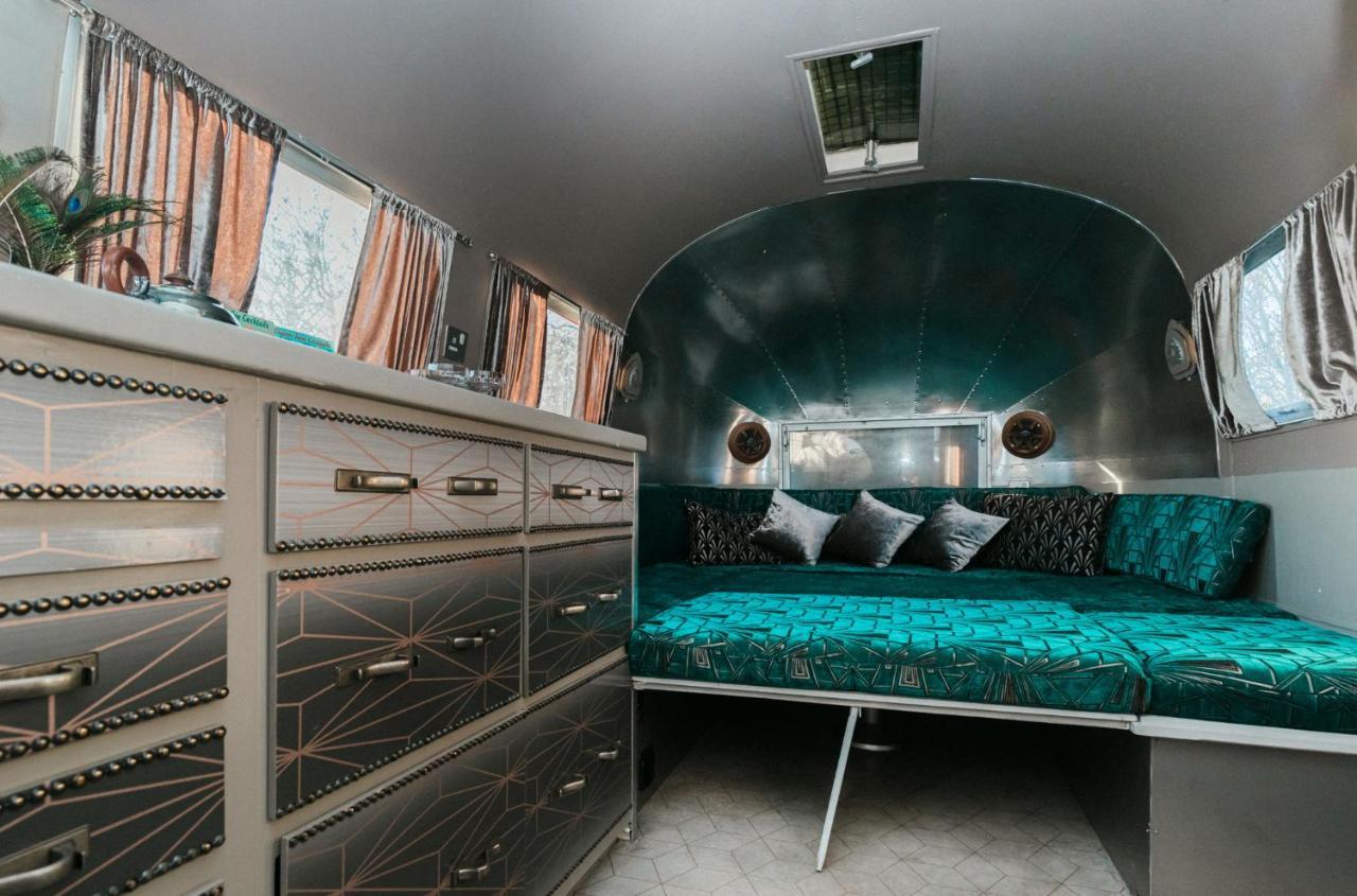 Silver Airstream Glamping & Rental Chichester Eksteriør billede