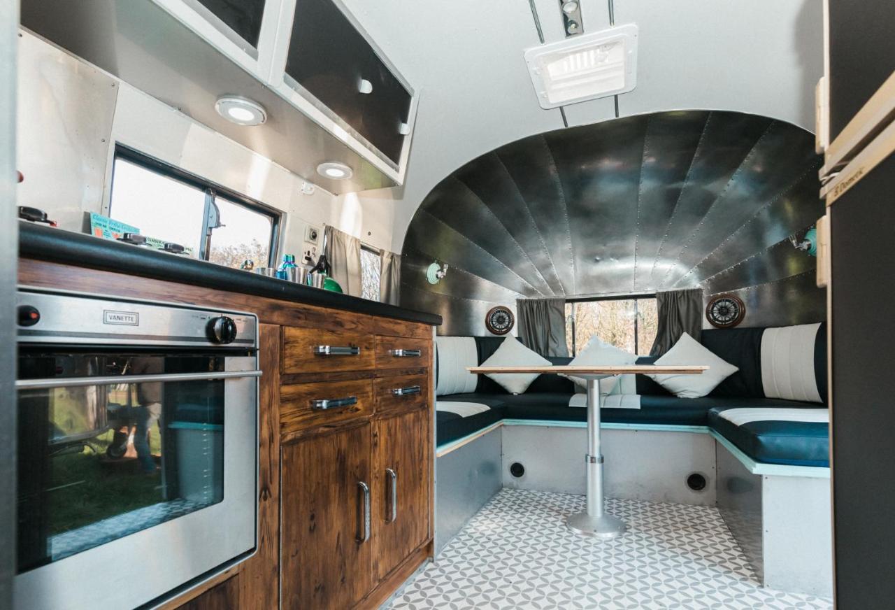 Silver Airstream Glamping & Rental Chichester Eksteriør billede