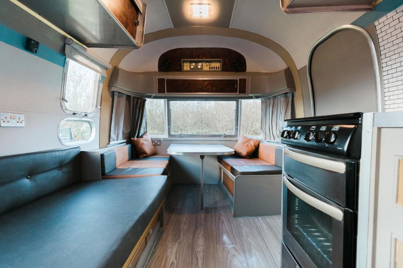 Silver Airstream Glamping & Rental Chichester Eksteriør billede