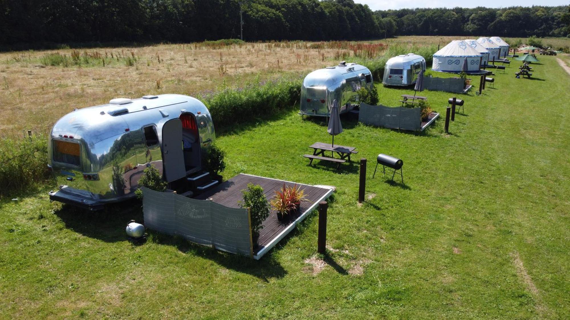 Silver Airstream Glamping & Rental Chichester Eksteriør billede